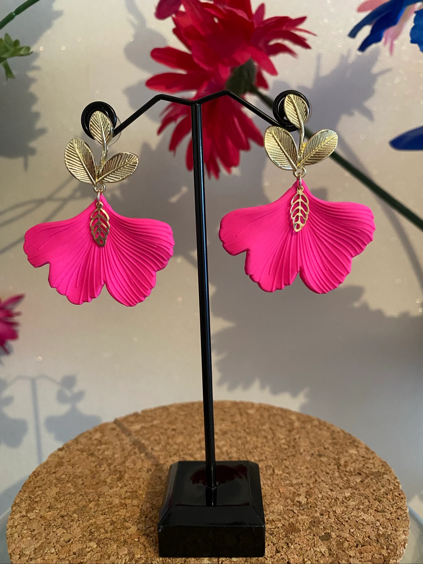 Fuchsia Gingko blad oorbellen – photo 2